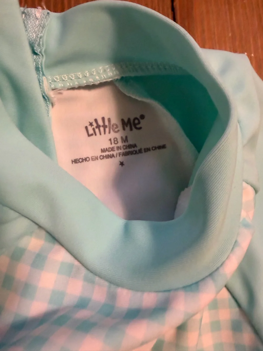 NWT kids Long-Sleeve Daisy Gingham Rash Guard Swimsuit - Light Blue: size 18 mo